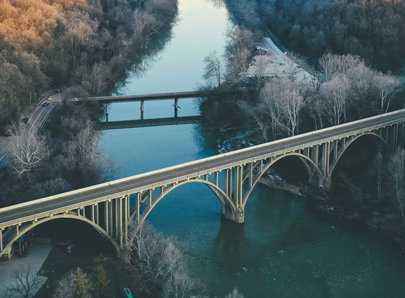 ponte su fiume